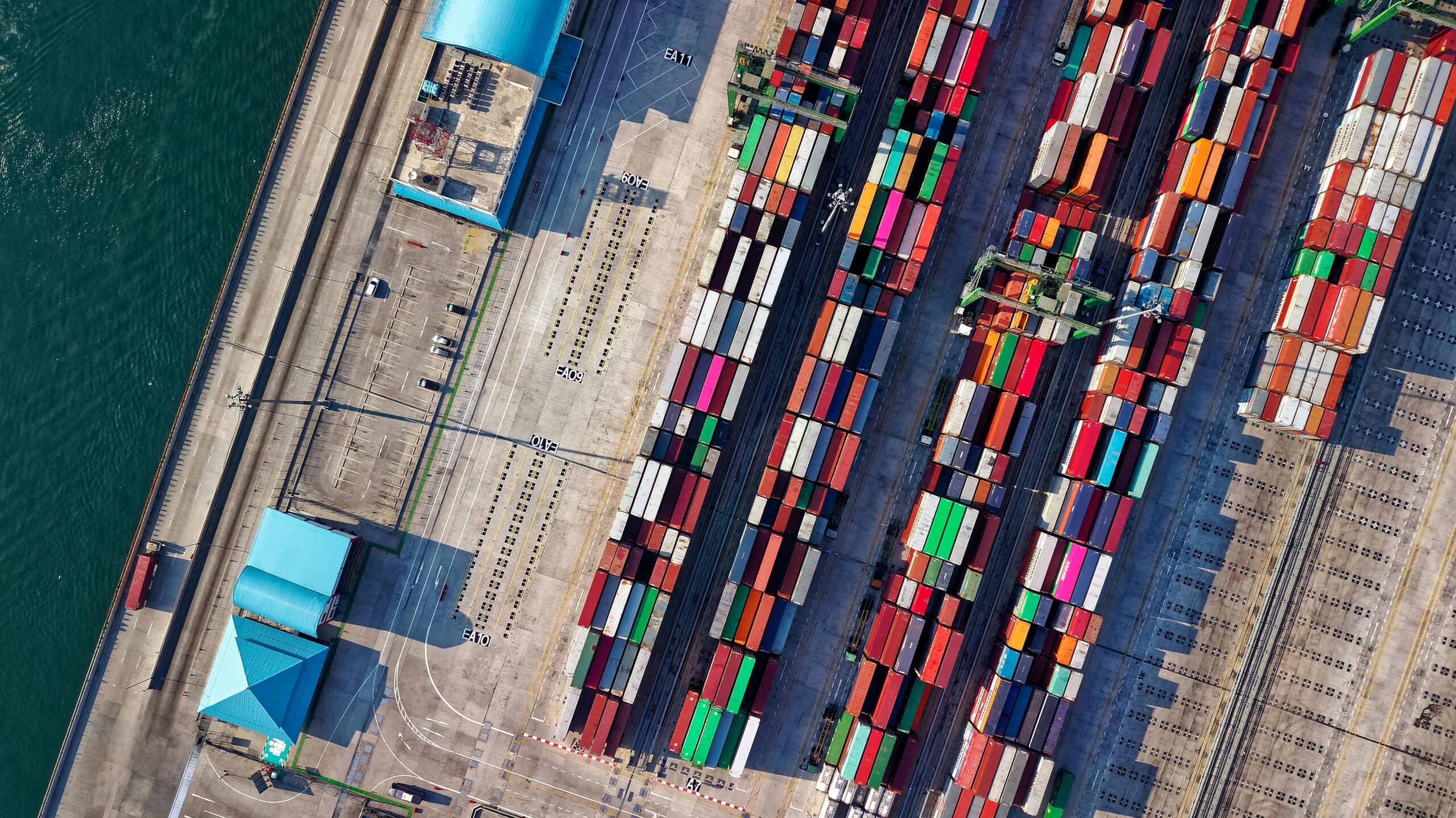 Blockchain Applications in Supply Chain Management: Enhancing Transparency and Traceability"