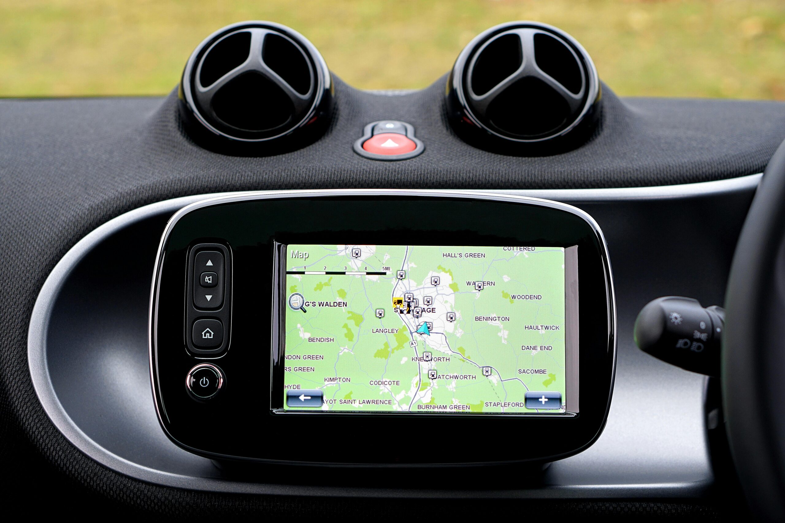In today's digital age, the integration of GPS (Global Positioning System) and location-based services (LBS) in Windows apps has become imperative.
